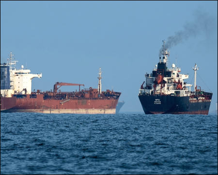 Oil tankers ships Strait Hormuz Khor Fakkan UAE Mar 11, 2026