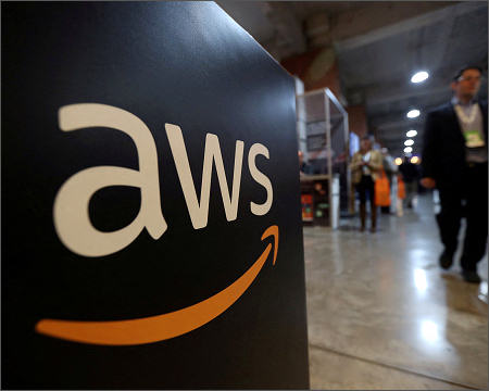Amazon aws data center cloud
