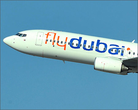 Indian pilot Smit Machchhar hailed as hero after flydubai drama