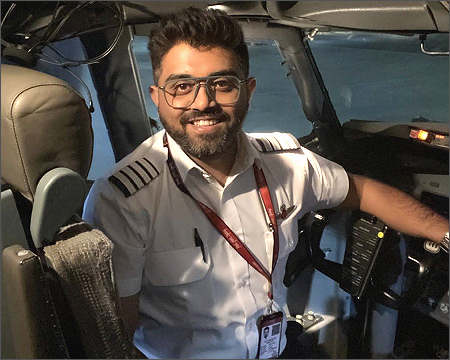 Indian pilot Smit Machchhar hailed as hero after flydubai drama